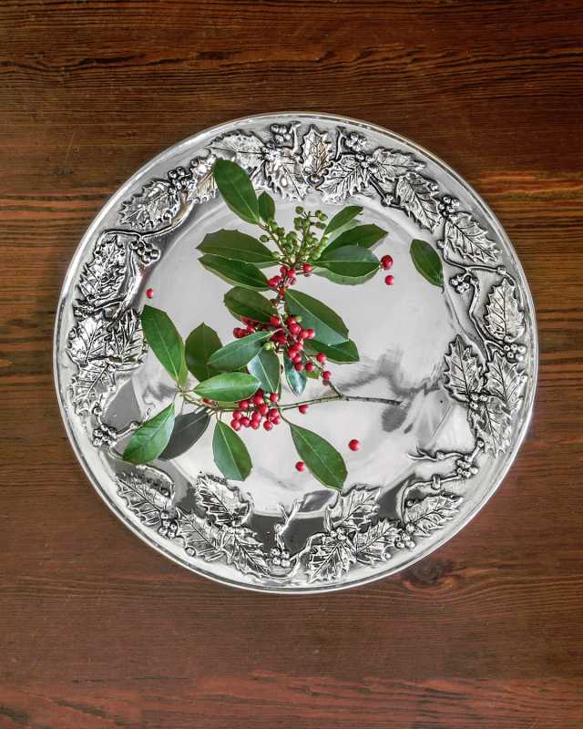 Holiday Holly Wreath Round Platter